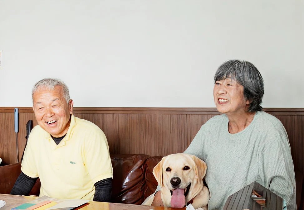 愛犬と過ごすお施主様ご夫婦